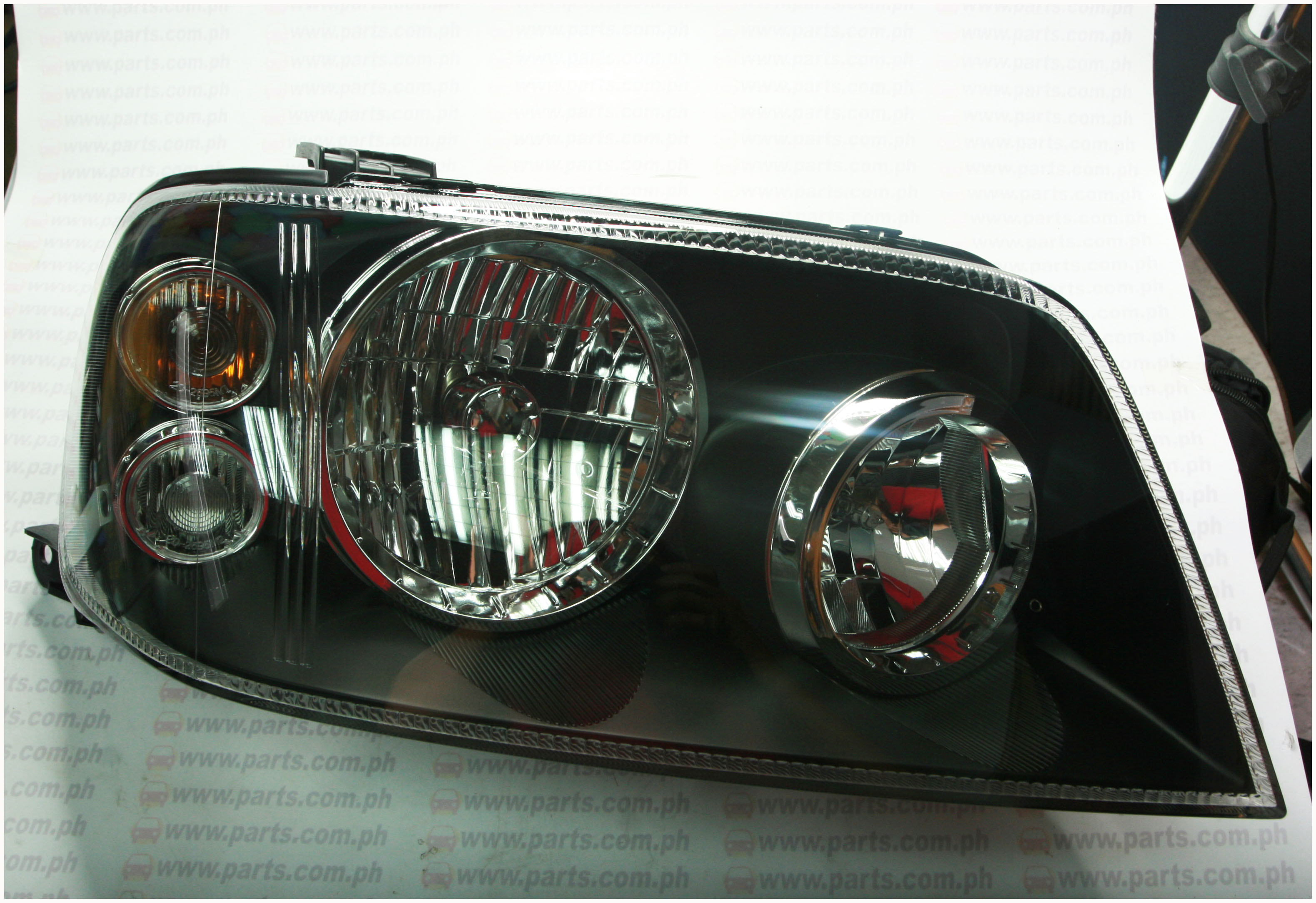 Head Light - Ford Escape 04-07 Black RH - Twincell