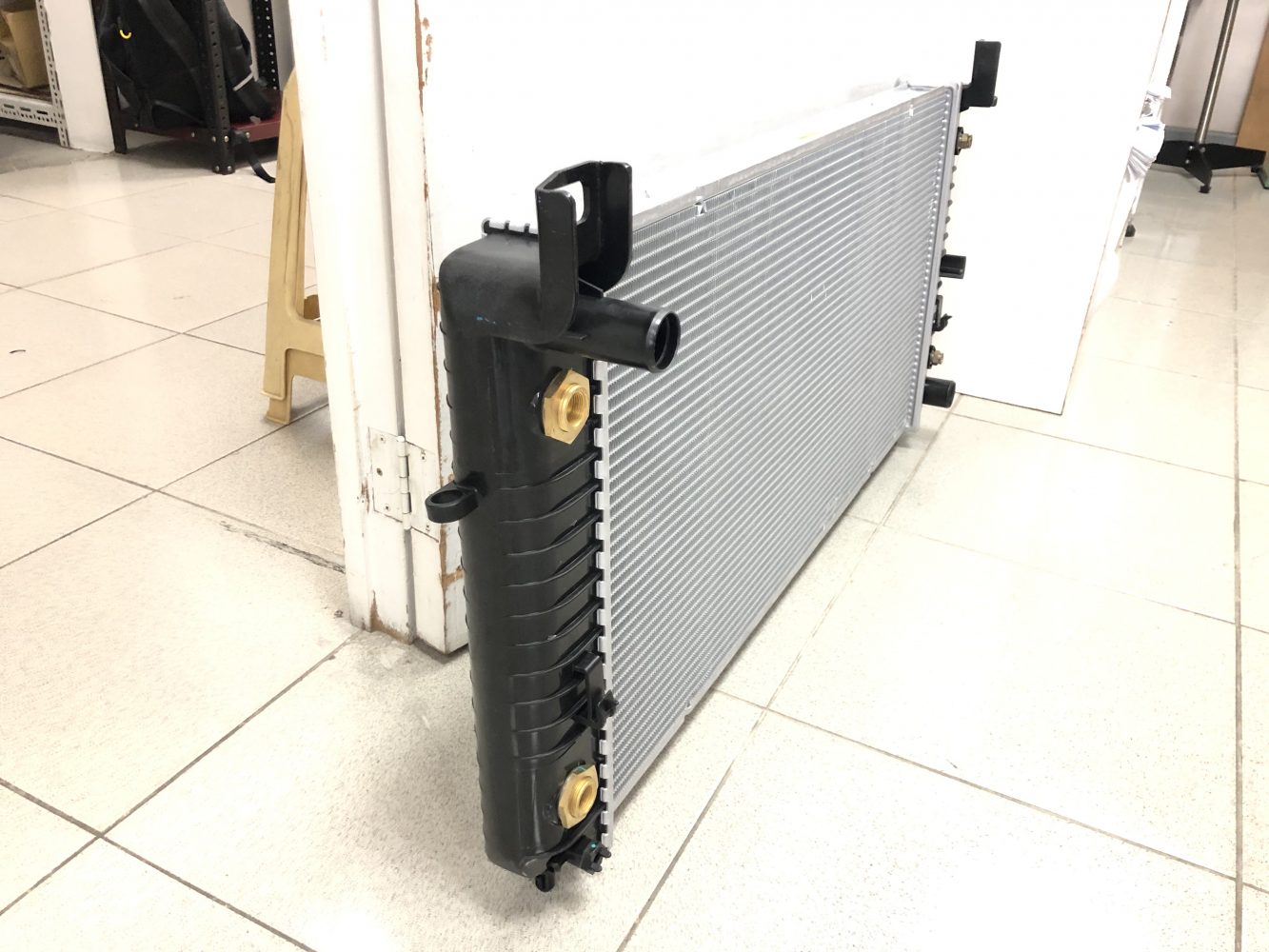 RADIATOR - HUMMER H2 6.0 GAS 2003 - Twincell