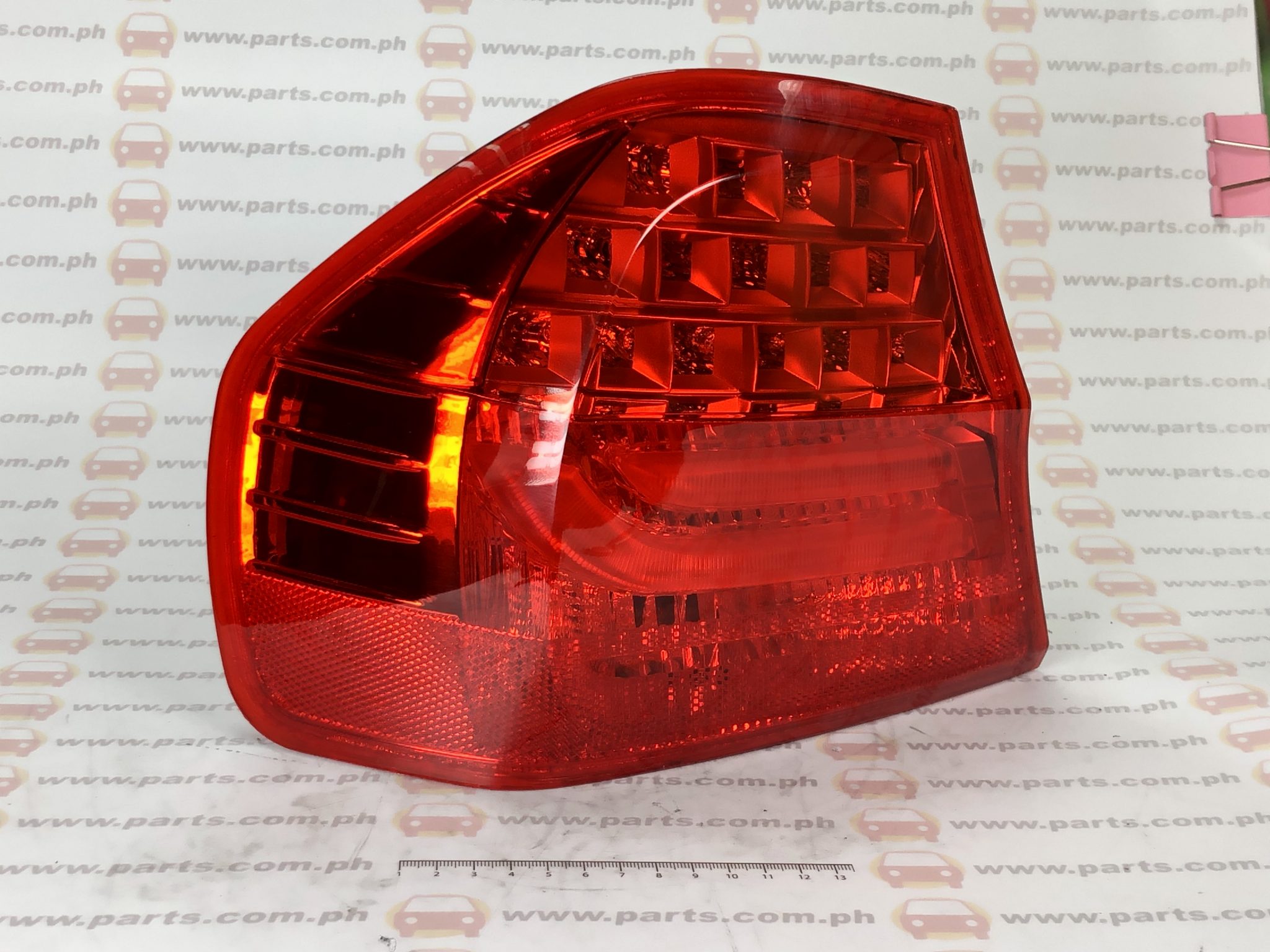 e90 tail light removal
