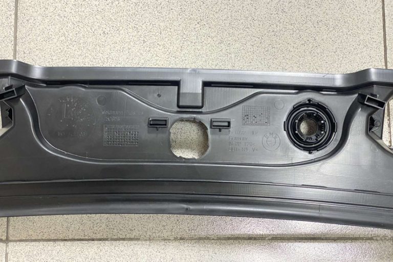 WIPER COWL COVER FRONT BMW E90/E91 Twincell